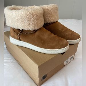Women’s UGG Mika Classic Sneaker